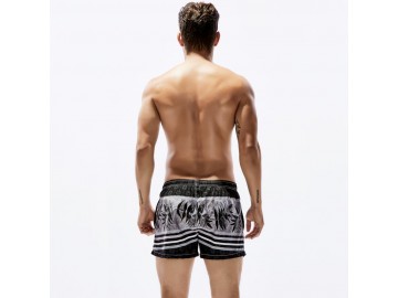 Short Masculino Estampado Tropical - Preto